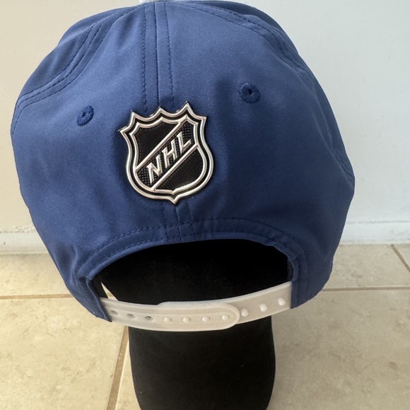 Toronto Maple Leafs NHL Fanatics Snapback Cap - Picture 3 of 3
